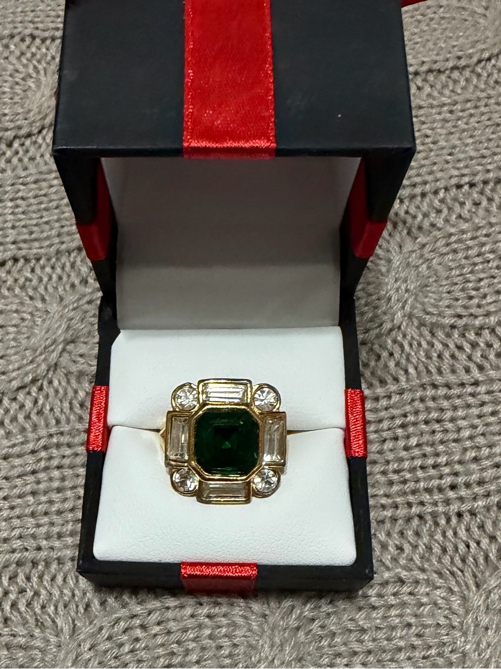 Gold-Tone faux Emerald Square Center Ring with Clear Accents size 6